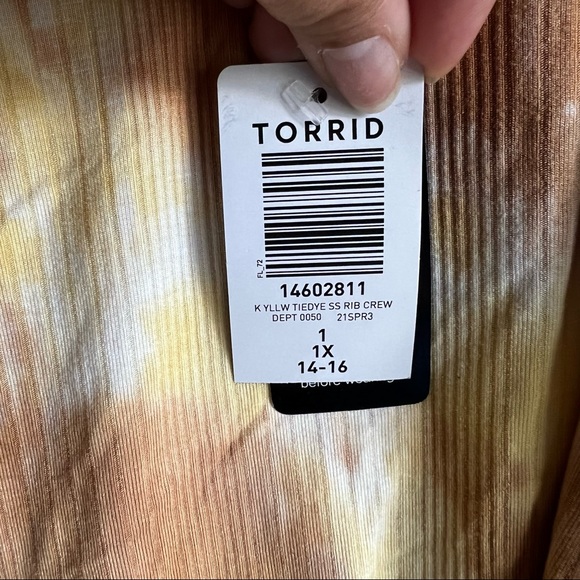 NWT Torrid size 1 - Picture 5 of 5